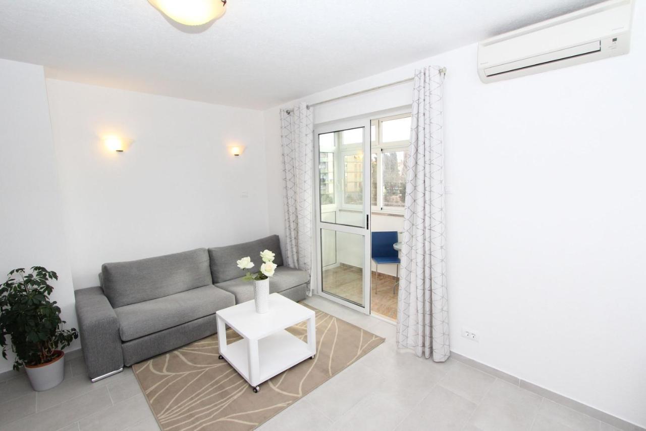 Apartment Stellina Ρόβινι Εξωτερικό φωτογραφία