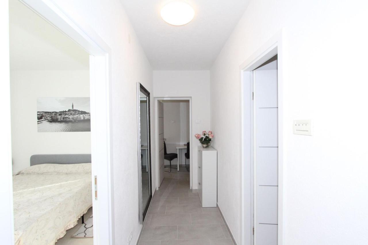 Apartment Stellina Ρόβινι Εξωτερικό φωτογραφία